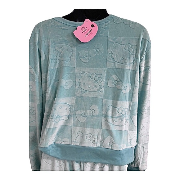 Hello Kitty blue velour hello kitty monogram printed top & pant set size large - Picture 9 of 16
